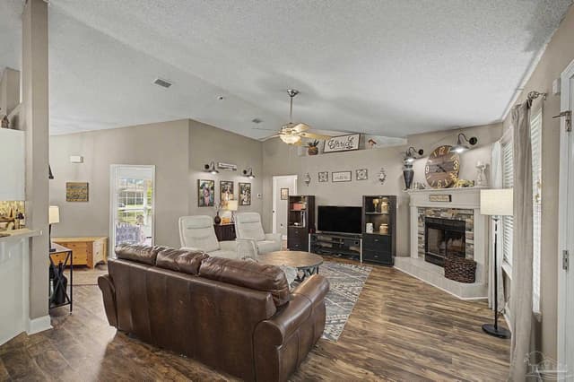 1347 Connemara Cir, Gulf Breeze FL 32563 photo 19