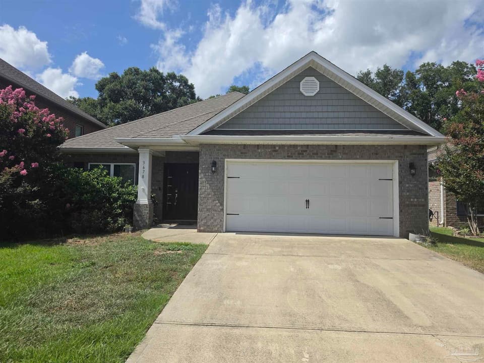 3678 Hawks Landing Cir, Pace FL 32571 photo 1