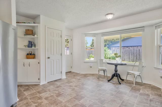 5688 Dove Dr, Pace FL 32571 photo 9