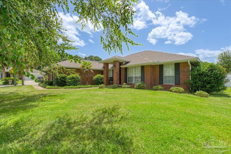 5315 Willow Oak Dr, Pace FL 32571 photo 1
