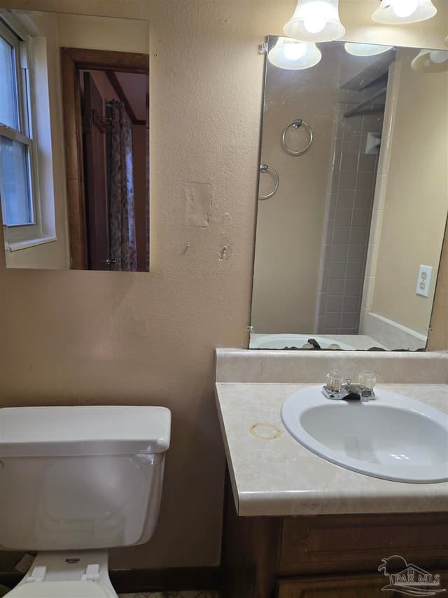 2513 Wyatt St, Pensacola FL 32514 photo 9
