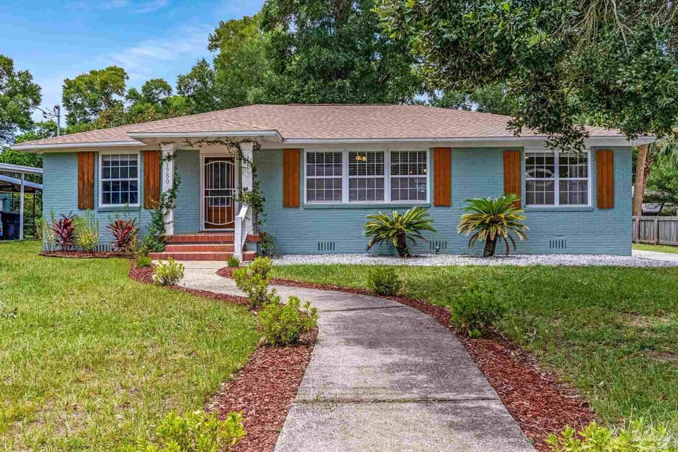 1750 Anderson St, Pensacola FL 32503 photo 1