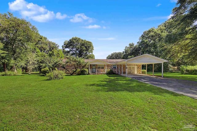 4808 Friendly St, Pace FL 32571 photo 2