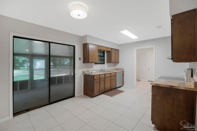 6119 Forest Pines Dr, Pensacola FL 32526 photo 9