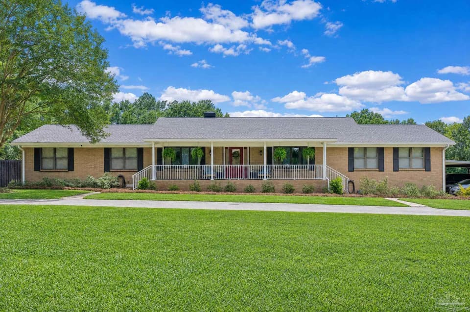 2379 Risen Dr, Pensacola FL 32533 photo 1