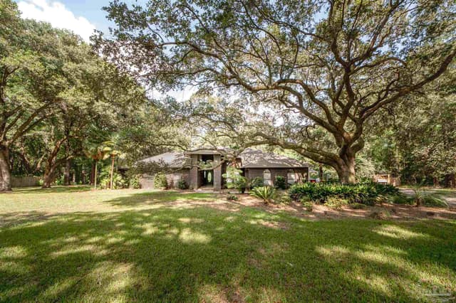 3140 Sonya St, Pace FL 32571 photo 3