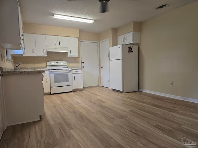 3005 Lenora Cir, Pensacola FL 32526 photo 8