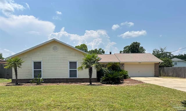 7813 Charter Oaks Dr, Pensacola FL 32514 photo 2