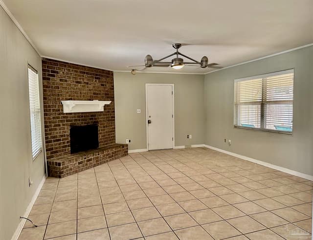 7813 Charter Oaks Dr, Pensacola FL 32514 photo 3