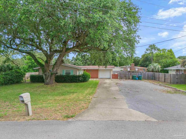 416 Norwich Dr, Gulf Breeze FL 32561 photo 2
