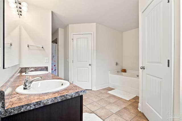 213 Millet Cir, Cantonment FL 32533 photo 10