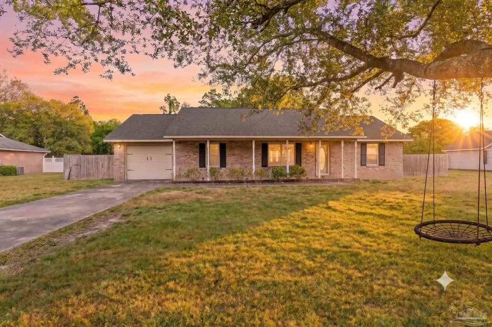 6332 Jason Dr, Milton FL 32570 photo 1