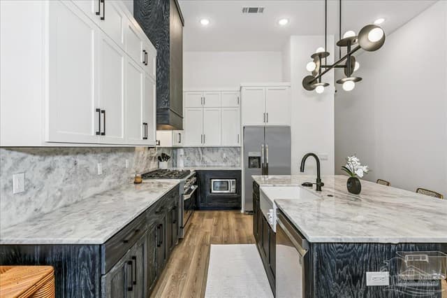 123 E La Rua St, Pensacola FL 32501 photo 9