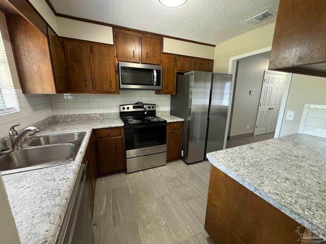 7823 Coronet Ln, Pensacola FL 32514 photo 9