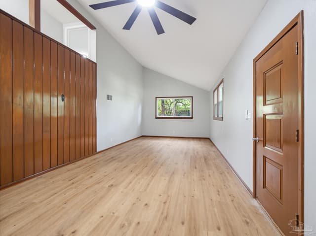 2014 University St, Pensacola FL 32504 photo 6