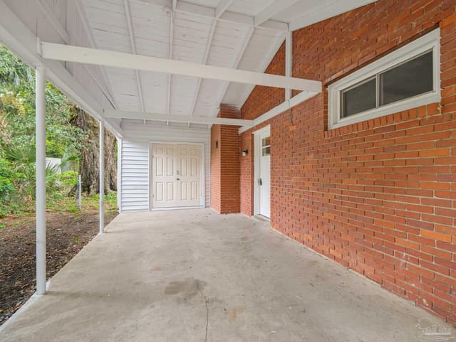 2014 University St, Pensacola FL 32504 photo 3