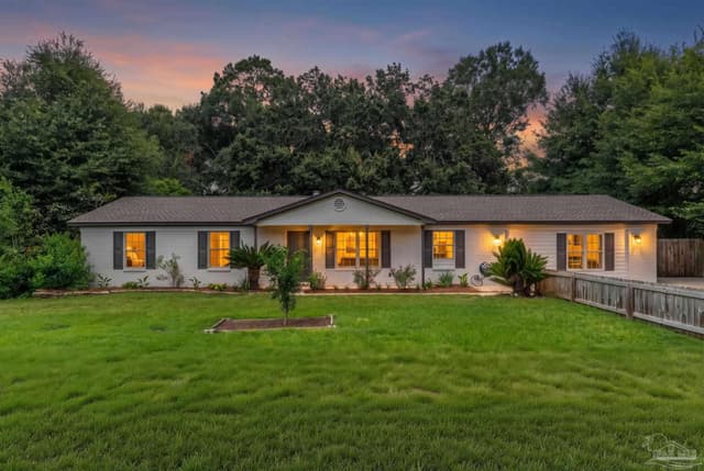 4856 Jennifer Ln, Pace FL 32571 photo 2