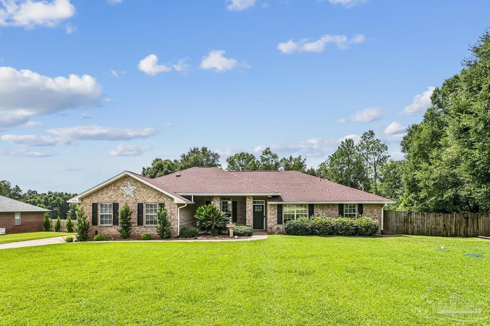 3055 Wallace Lake Rd, Pace FL 32571 photo 1