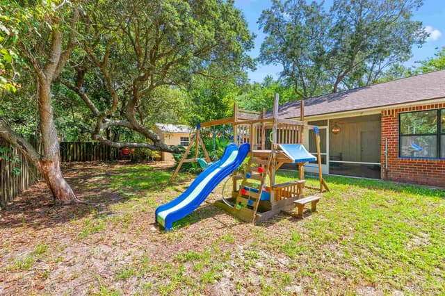 1643 Balogh Dr, Gulf Breeze FL 32563 photo 30