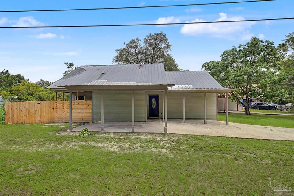 2853 Hidden Springs Cir, Pensacola FL 32526 photo 1