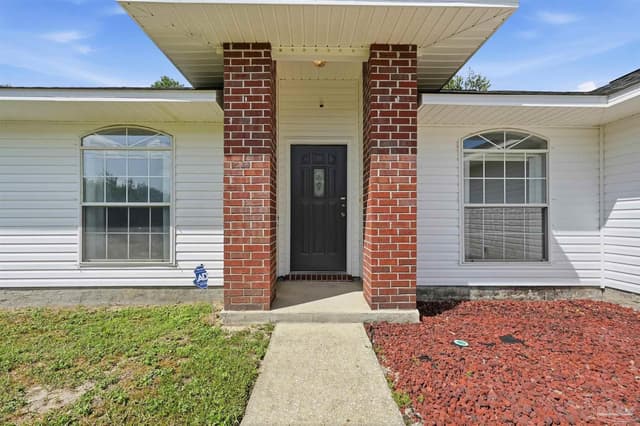 7317 Westminster Dr, Navarre FL 32566 photo 3