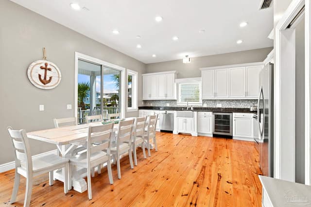 7652 Key West Dr, Navarre FL 32566 photo 9