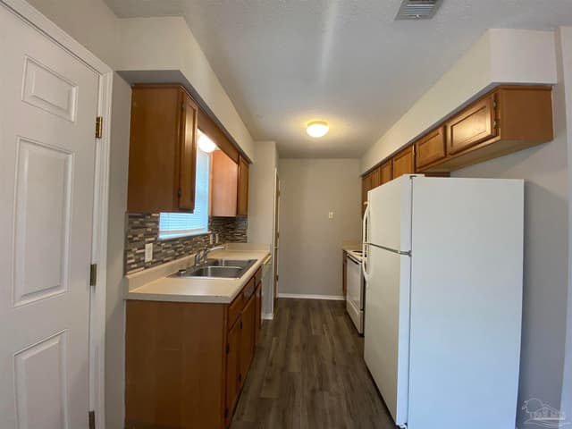 504 Wood Crest Way, Pensacola FL 32506 photo 17