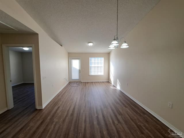 8069 Stonebrook Dr, Pensacola FL 32514 photo 3
