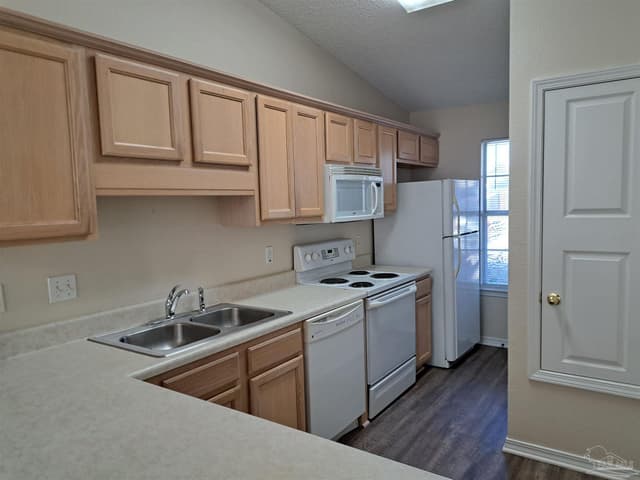 8069 Stonebrook Dr, Pensacola FL 32514 photo 8