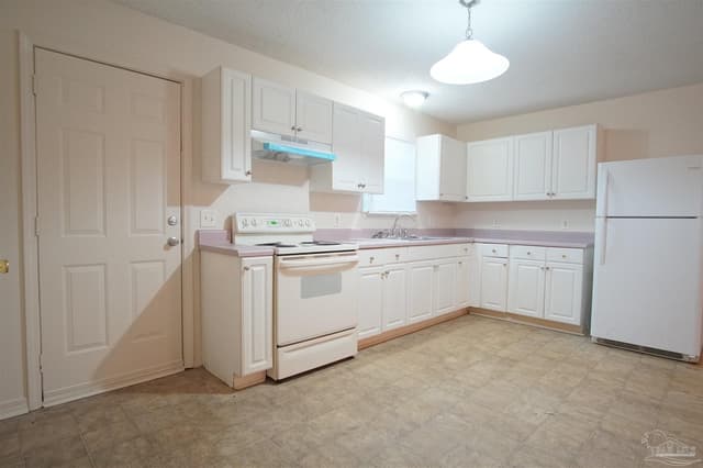 4121 Woodfin Cir, Pace FL 32571 photo 6