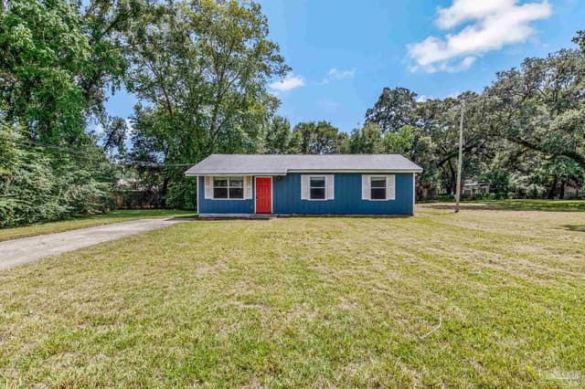 9 Geronimo Cir, Pensacola FL 32506 photo 2