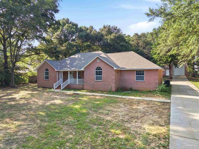 712 Boulder Creek Dr, Pensacola FL 32514 photo 2