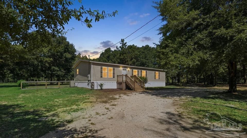 6885 Dora Lee Killam Rd, Century FL 32535 photo 1