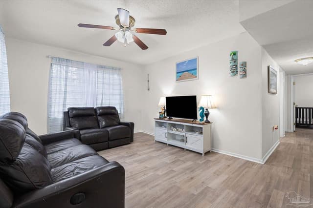 1004 Medford Ave, Pensacola FL 32505 photo 5