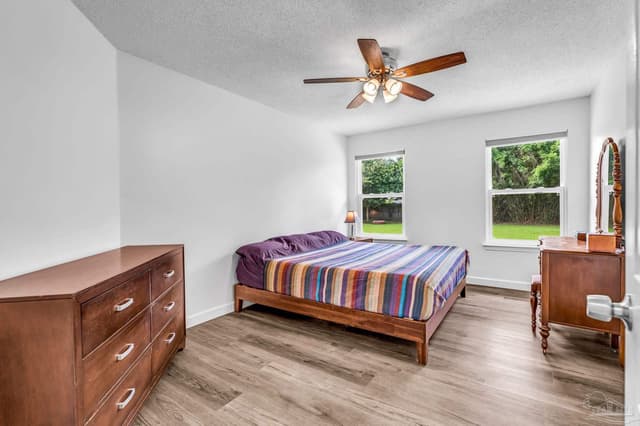 8549 Corbin Ct, Navarre FL 32566 photo 11