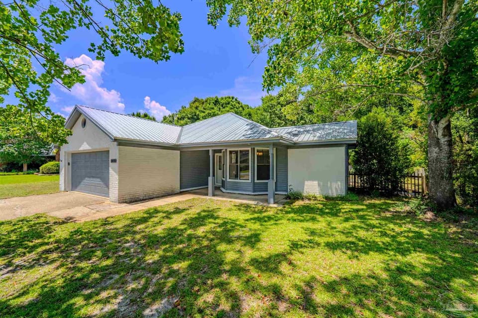 3870 Bay Wind Dr, Gulf Breeze FL 32563 photo 1