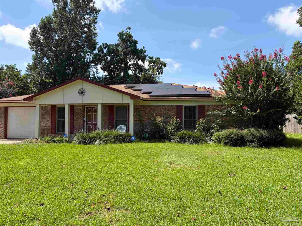 7942 Dartmoor Cir, Pensacola FL 32514 photo 1