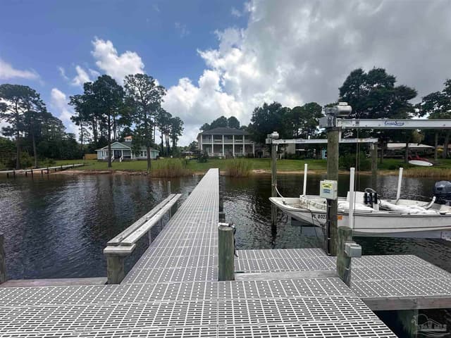 12940 Ogden Dr, Pensacola FL 32506 photo 2