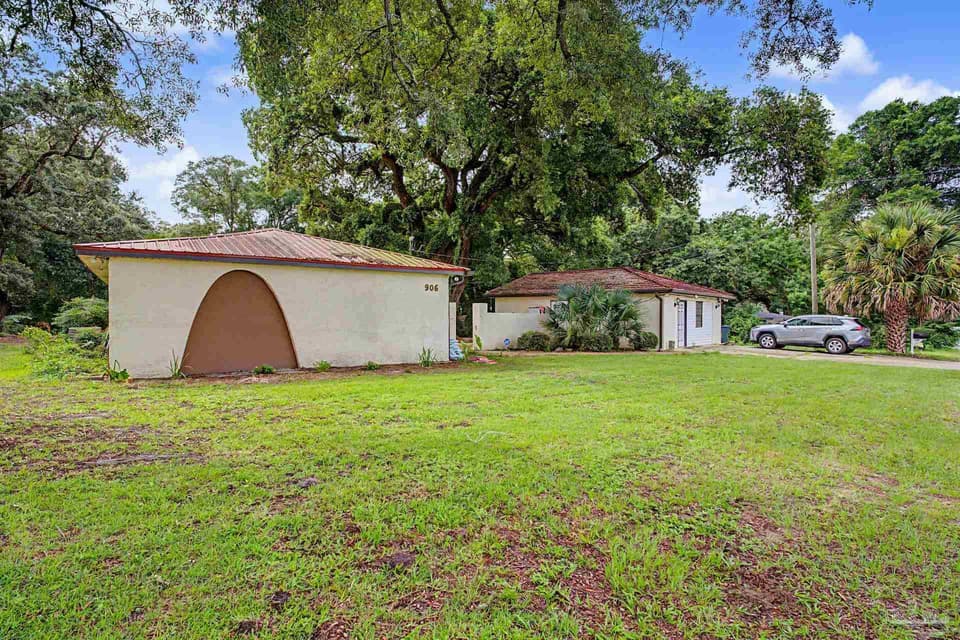 906 Mills Ave, Pensacola FL 32507 photo 1