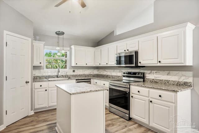 7280 Mossy Oaks Ct, Navarre FL 32566 photo 15