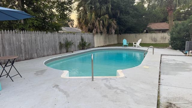 7975 La Nain Dr, Pensacola FL 32514 photo 2