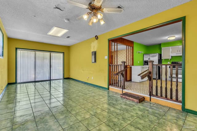 910 Bartow Ave, Pensacola FL 32507 photo 9