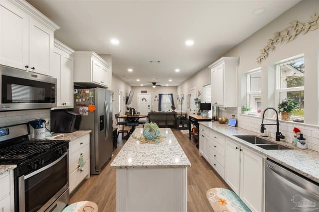 5599 Sandview Dr, Pensacola FL 32507 photo 17