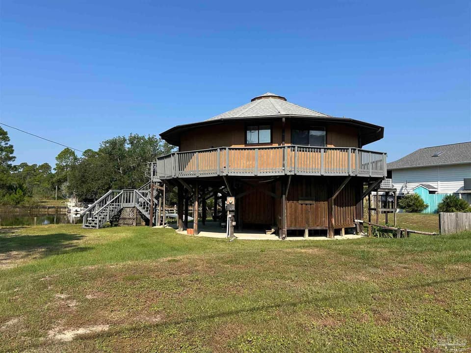 2633 Bayshore Pkwy, Milton FL 32583 photo 1