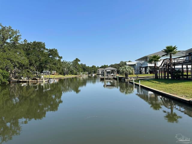 2633 Bayshore Pkwy, Milton FL 32583 photo 9