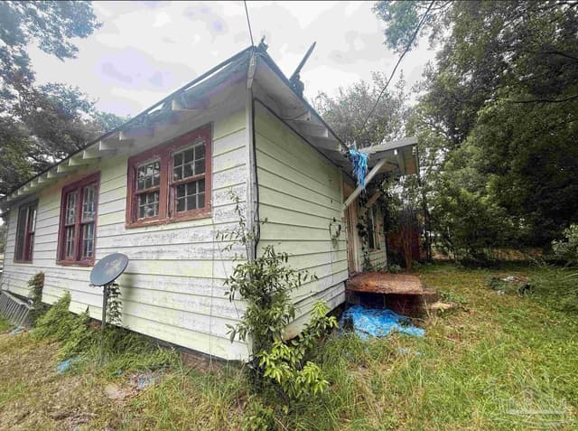 1600 N 7th Ave, Pensacola FL 32503 photo 4
