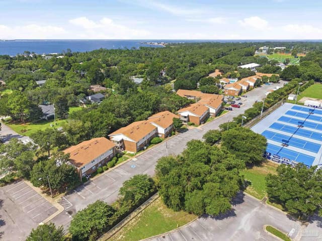 1200 Shoreline Dr # 313, Gulf Breeze FL 32561 photo 4