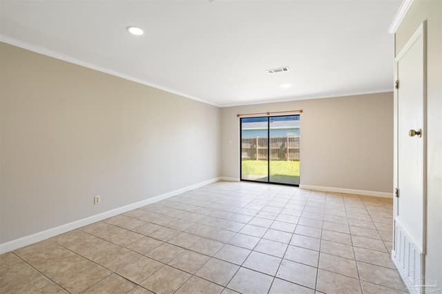 7250 Hilburn Dr # 3A, Pensacola FL 32504 photo 4
