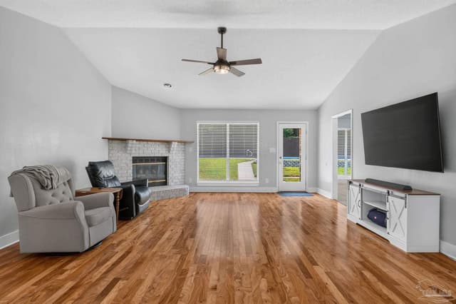 717 Tara Rd, Cantonment FL 32533 photo 9
