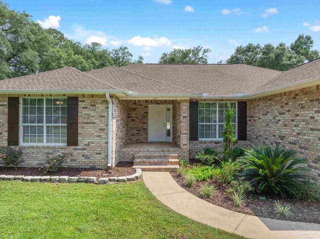 717 Tara Rd, Cantonment FL 32533 photo 4